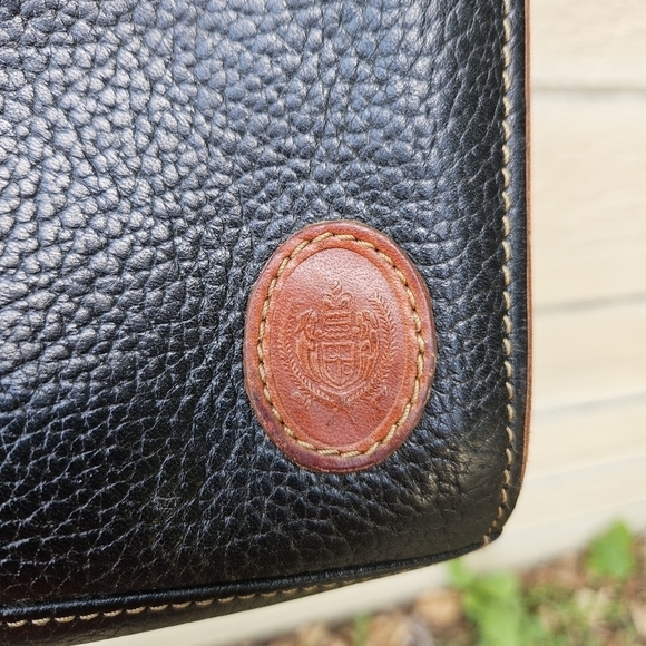 vintage Liz Claiborne black leather purse with brown trim - Picture 8 of 16